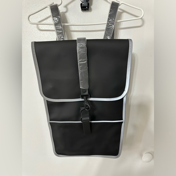 Rains black reflective waterproof backpack - Picture 2 of 9